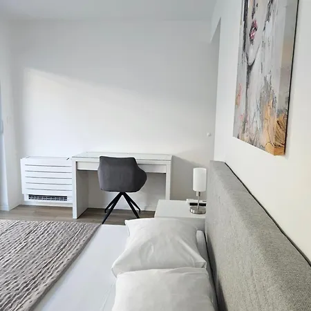 A'ora Apartman *